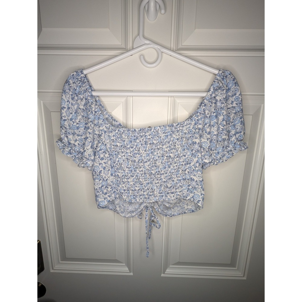 Hollister Blue White Floral Crop Top Shirred Tie Center Women's Size Large - Picture 3 of 6